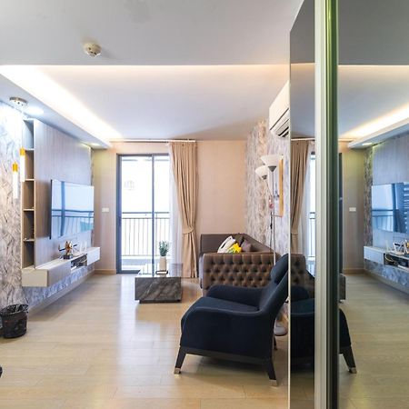 Dazzle Sukhumvit 7 By Lefoyer Apartamento Banguecoque Exterior foto