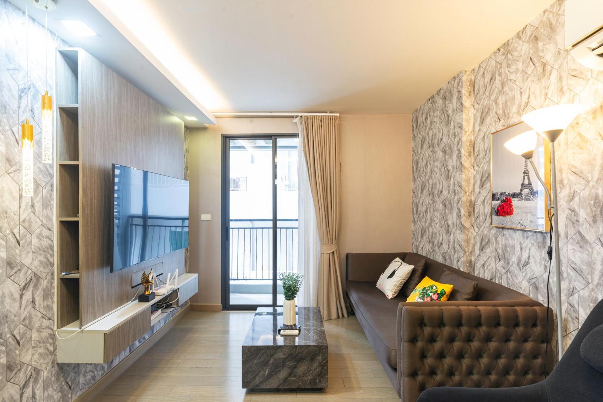 Dazzle Sukhumvit 7 By Lefoyer Apartamento Banguecoque Exterior foto
